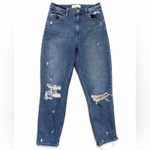 Abercrombie & Fitch High Rise Mom Jeans Distressed Raw Hem Size 28